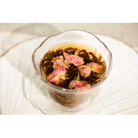 Black tea balls with rose