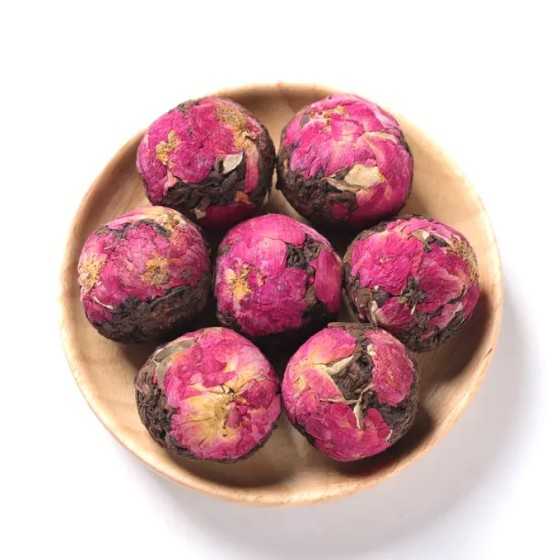 Black tea balls with rose