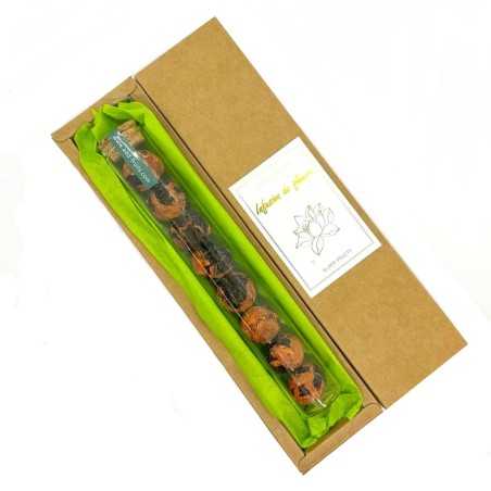 Black Tea Balls with Lily