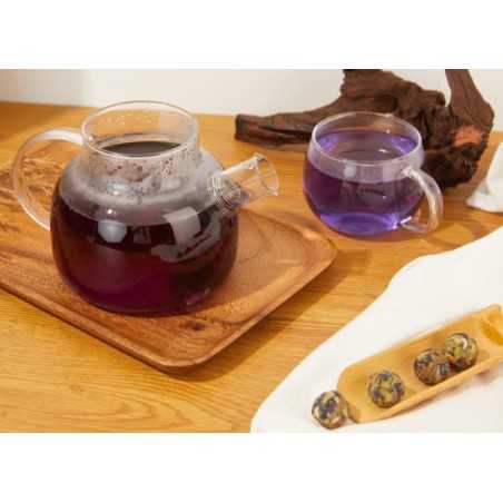 Flowers of Pois Papillon in pineapple