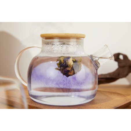 Ballen Pea bloemen vlinder met ananas