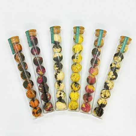 Box 48 black tea balls with flowers